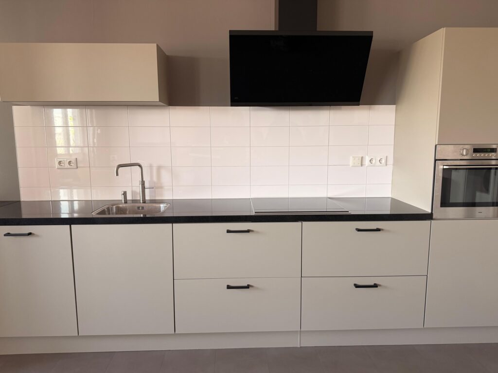 Gewrapte keuken in Nunspeet 13 after 1